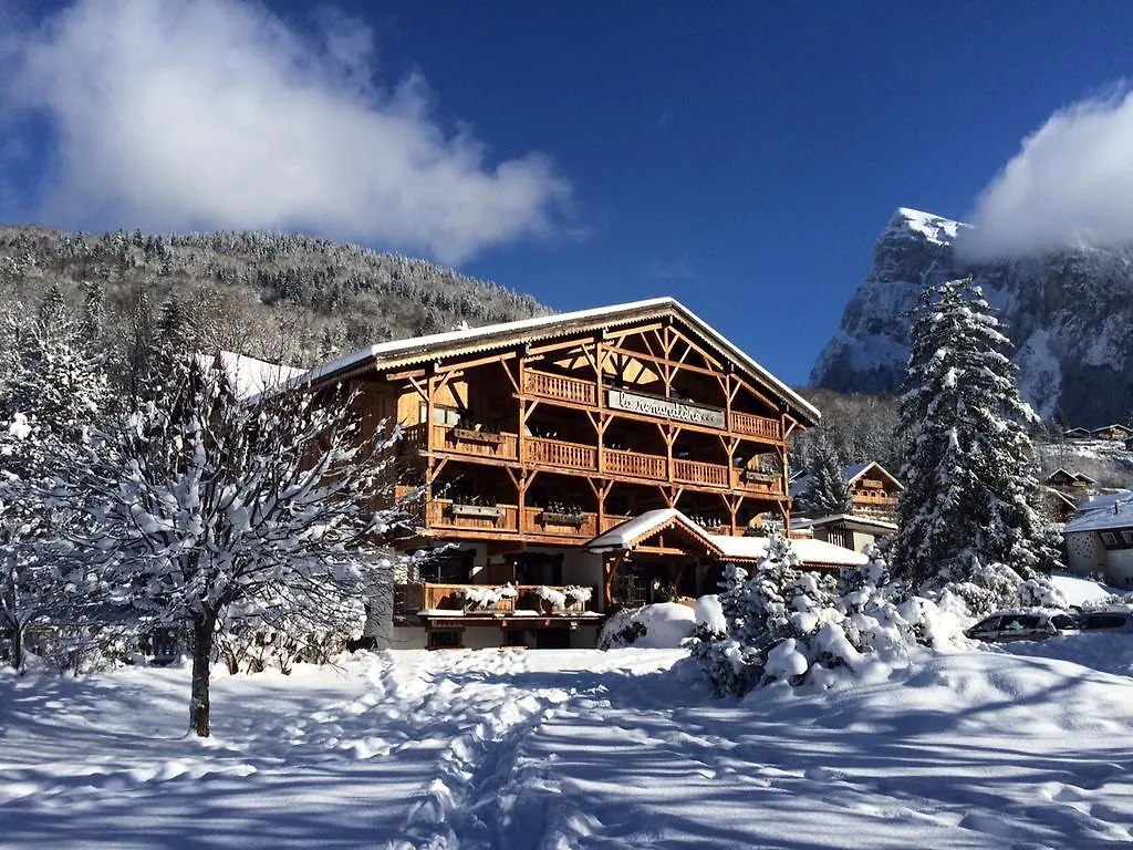 Residence Hoteliere La Renardiere Samoens 3*,  France