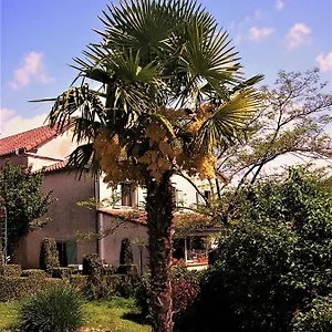 La Ferme Jarlan Bed & Breakfast